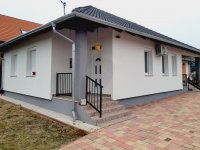 Eladó családi ház