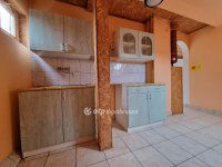 Eladó családi ház, Iszkázon 38.8 M Ft, 5+1 szobás