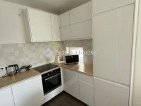 Eladó téglalakás, III. kerületben 137.1 M Ft, 3 szobás