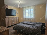 Eladó családi ház, Péren 119 M Ft, 2 szobás