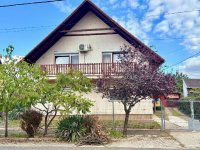 Eladó családi ház