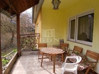 Eladó családi ház, Zircen 93.9 M Ft, 4 szobás