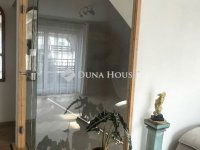 Eladó családi ház, Balatonalmádiban 252 M Ft, 5 szobás