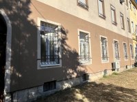 Eladó téglalakás, Győrött 35 M Ft, 1 szobás