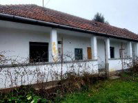 Eladó családi ház