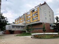 Eladó panellakás, Esztergomban 99.95 M Ft, 5 szobás
