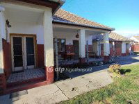 Eladó családi ház, Jászberényben 30 M Ft, 2 szobás