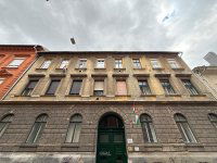 Eladó üzlethelyiség