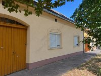 Eladó családi ház, Hódmezővásárhelyen 44.9 M Ft, 3 szobás