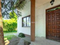 Eladó családi ház, XVII. kerületben 179.9 M Ft, 10 szobás