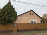 Eladó családi ház, Táborfalván 59.9 M Ft, 3 szobás