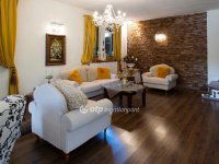 Eladó családi ház, II. kerületben 295 M Ft, 7+2 szobás