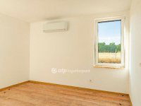 Eladó nyaraló, Sukorón 64.9 M Ft, 1+1 szobás