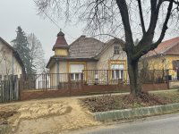 Eladó családi ház