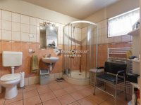 Eladó családi ház, Úrhidán 94.9 M Ft, 6 szobás