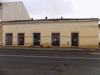 Eladó üzlethelyiség, Tapolcán, Kossuth Lajos utcában 80 M Ft