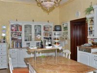 Eladó családi ház, Szombathelyen 298 M Ft, 10 szobás