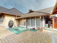 Eladó családi ház, Halmajon 102.025 M Ft, 6 szobás