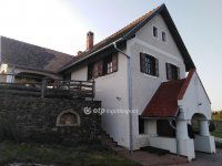 Eladó nyaraló, Lesencetomajon 270 M Ft, 4+1 szobás
