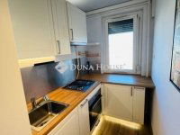 Eladó panellakás, III. kerületben 70 M Ft, 2 szobás