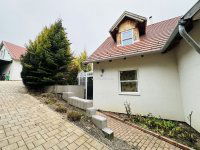 Eladó családi ház