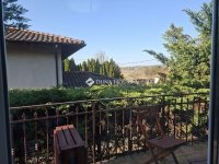 Eladó ikerház, Nagytarcsán 180 M Ft, 5 szobás