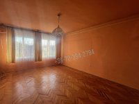 Eladó családi ház, Oroszlányban 48 M Ft, 4 szobás