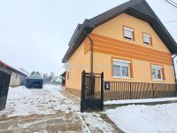 Eladó családi ház, Őrbottyánban 124.9 M Ft, 7 szobás