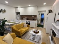 Eladó panellakás, Várpalotán 49.5 M Ft, 3 szobás