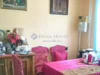 Eladó családi ház, XV. kerületben 198 M Ft, 6 szobás