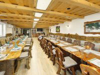 Eladó üzlethelyiség