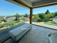 Eladó családi ház, Balatonalmádiban 499 M Ft, 6 szobás