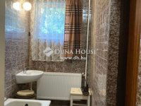 Eladó családi ház, III. kerületben 399 M Ft, 6 szobás