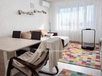 Eladó panellakás, Szegeden 48.3 M Ft, 2+1 szobás