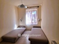 Eladó családi ház, Balatonkenesén 109 M Ft, 5 szobás