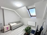 Eladó családi ház, Hódmezővásárhelyen 93.5 M Ft, 5 szobás