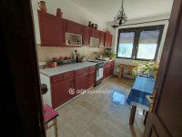 Eladó családi ház, Komlón 80 M Ft, 6 szobás