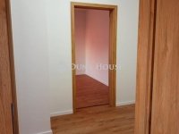 Eladó panellakás, Pécsett 44.9 M Ft, 2 szobás