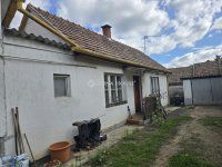 Eladó családi ház, Székesfehérvárott 35 M Ft, 1 szobás