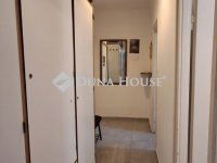 Eladó téglalakás, Pécsett 51.5 M Ft, 2 szobás