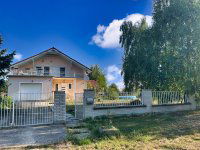 Eladó családi ház, Zámolyon 74 M Ft, 2000 szobás