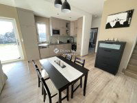 Eladó családi ház, Nagykovácsiban 244.9 M Ft, 4 szobás