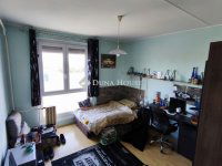 Eladó panellakás, Pécsett 40.5 M Ft, 2 szobás