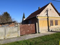 Eladó családi ház, Csepregen 23.5 M Ft, 1 szobás