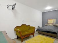 Eladó üzlethelyiség