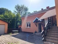 Eladó családi ház, XV. kerületben 260 M Ft, 7 szobás