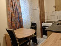 Eladó panellakás, Pécsett 49.9 M Ft, 3 szobás