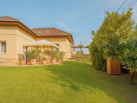 Eladó családi ház, Tahitótfalun 129 M Ft, 5 szobás