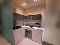 Eladó téglalakás, V. kerületben 95 M Ft, 1 szobás