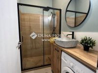 Eladó téglalakás, VII. kerületben 210 M Ft, 5 szobás